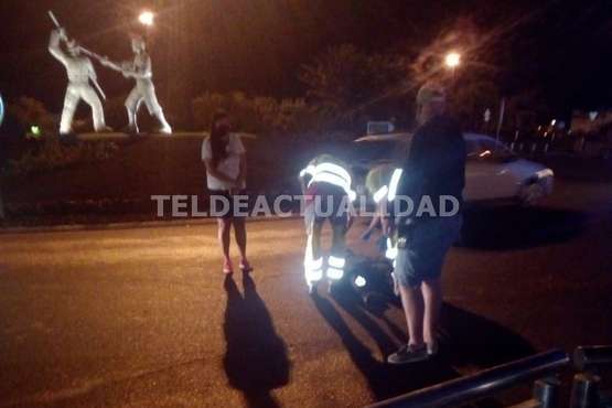 Atropello de un joven motorista en la rotonda de El Calero (Telde)/TA,